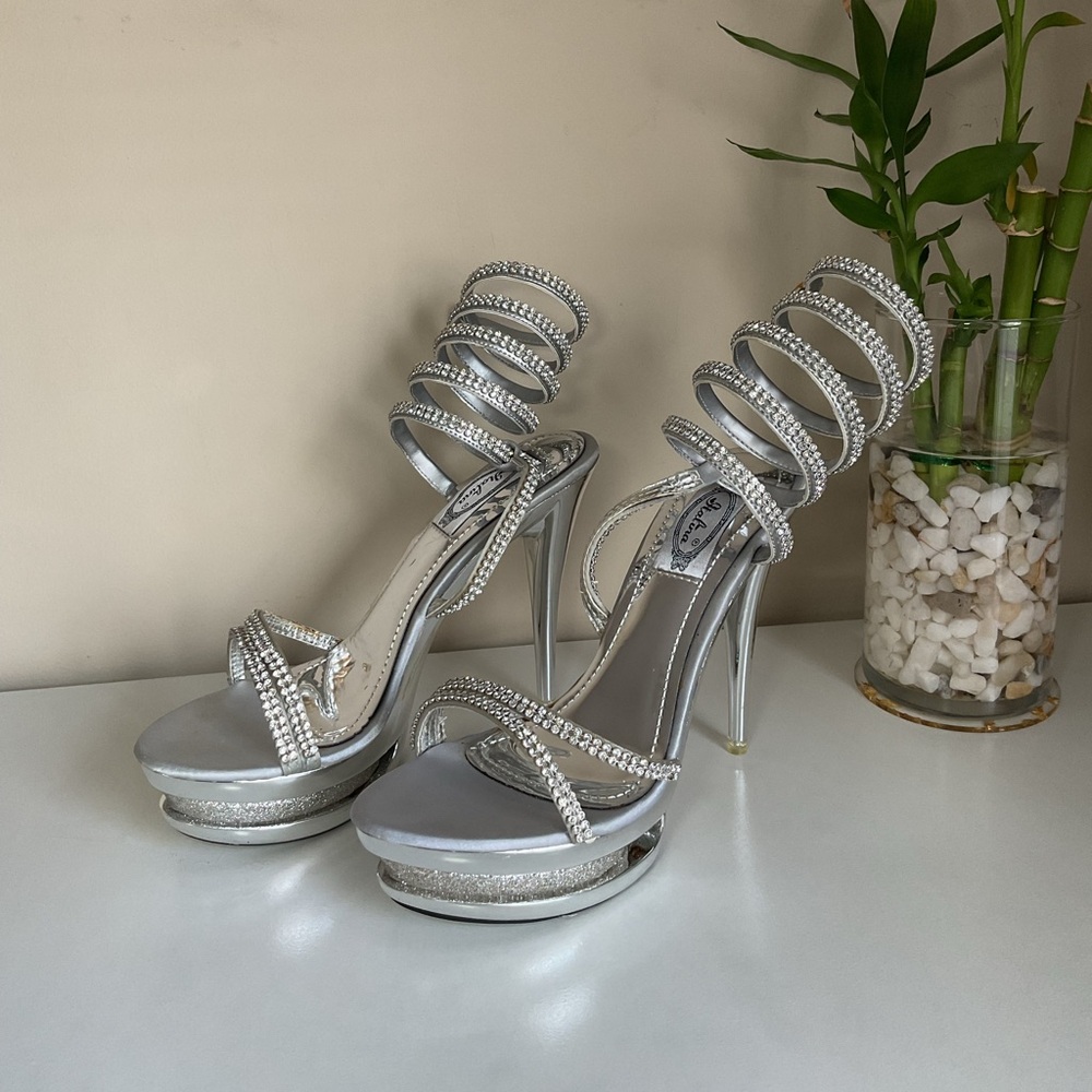 Italina Silver Rhinestone Platform Stiletto Heels Women’s Size 10